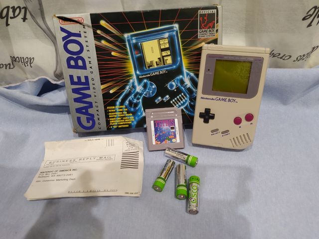 Nintendo Game Boy ufficiale