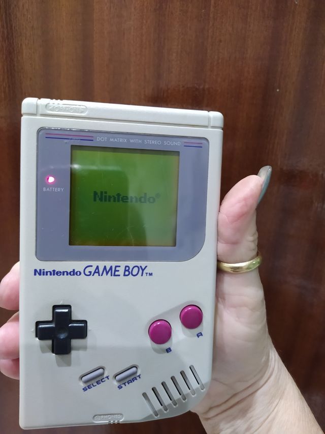 Nintendo Game Boy ufficiale
