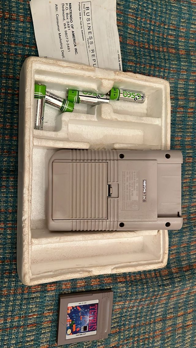 Nintendo Game Boy ufficiale