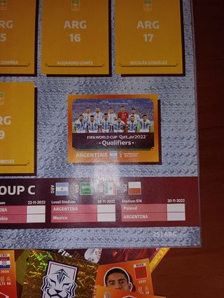 LOTE ALBUM MUNDIAL QATAR 2022 CROMOS PANINI