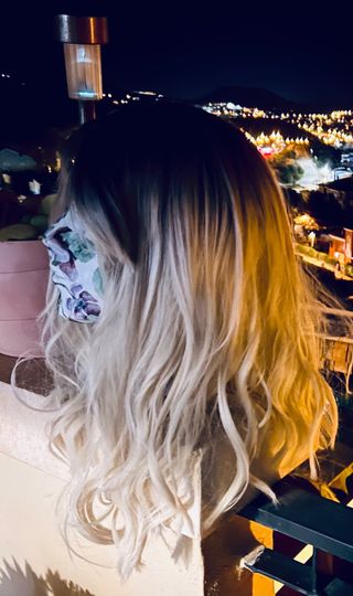 Bonita y Original Peluca Rubia Platinum