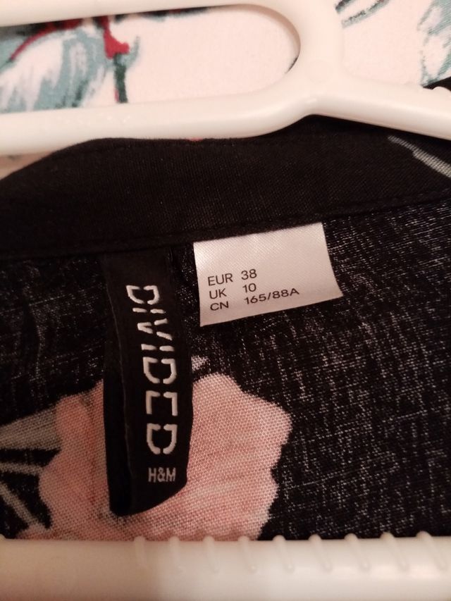 Camisa negra talla 38.