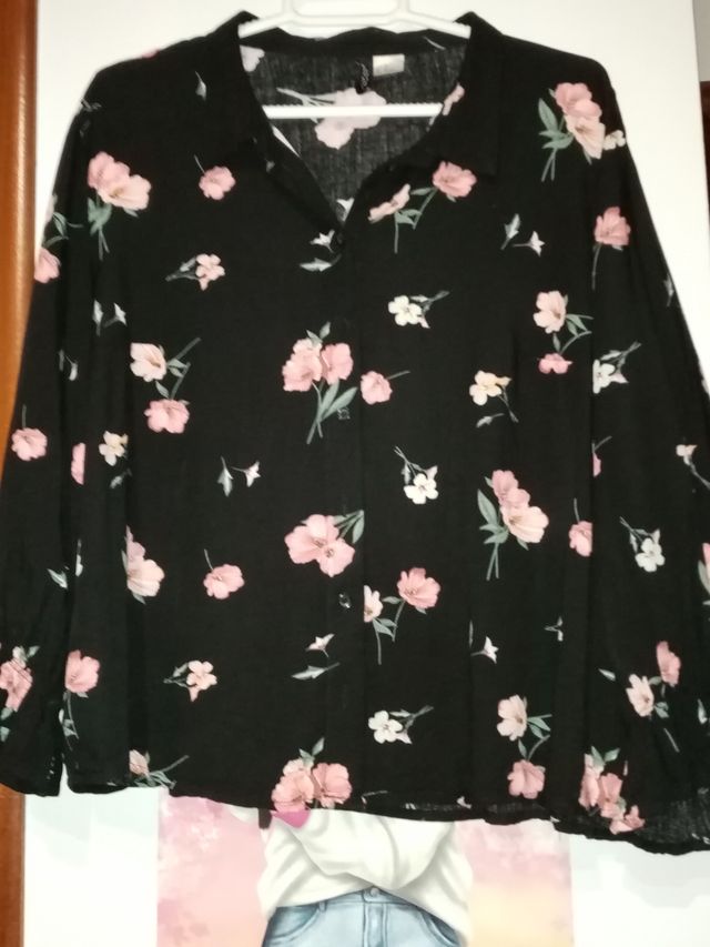 Camisa negra talla 38.