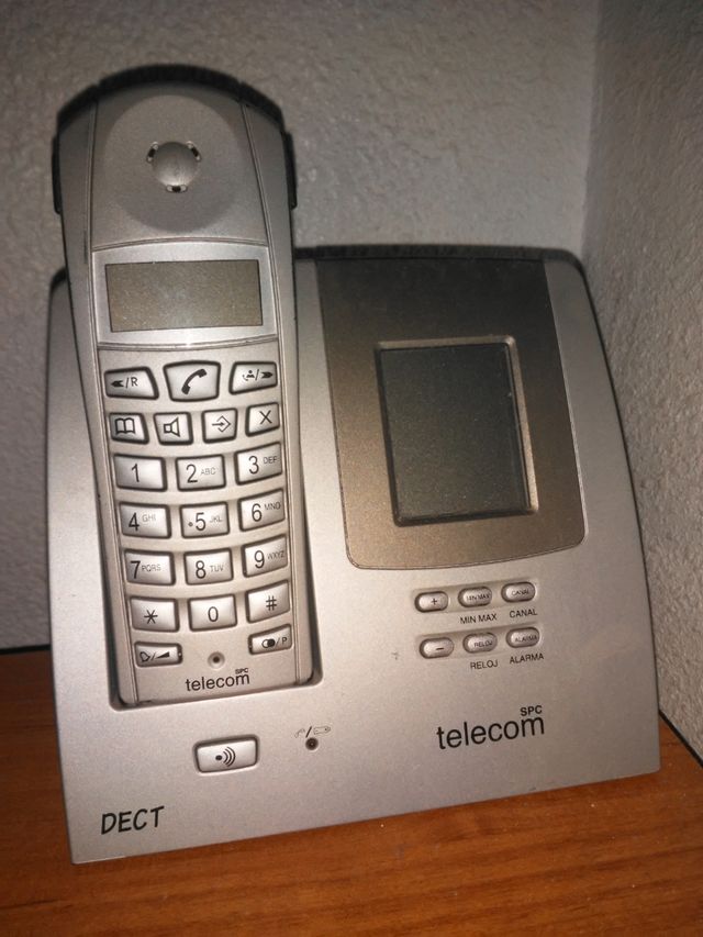 Teléfono inalámbrico con centralita.