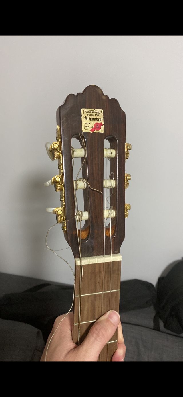 Guitarra Alhambra 4p