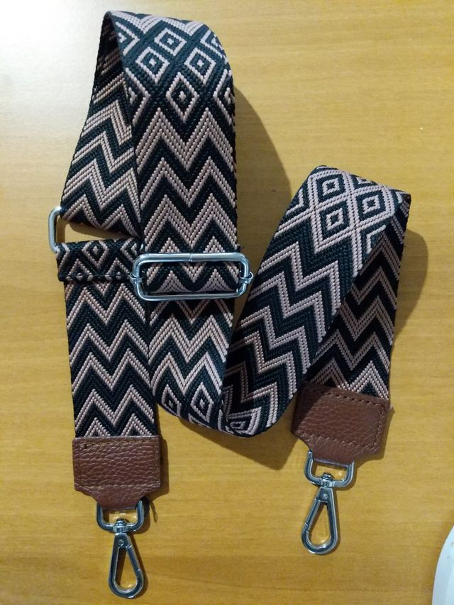 Tracolla in tessuto rosa e nero