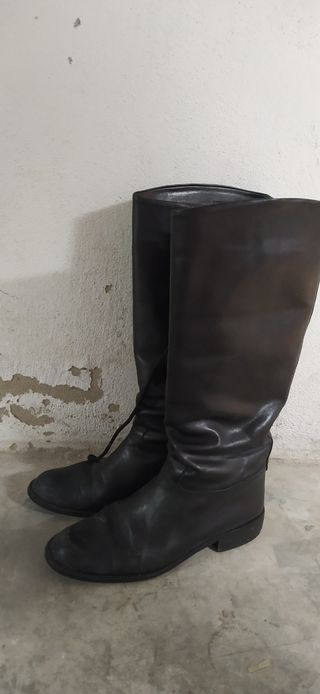 BOTAS NEGRAS