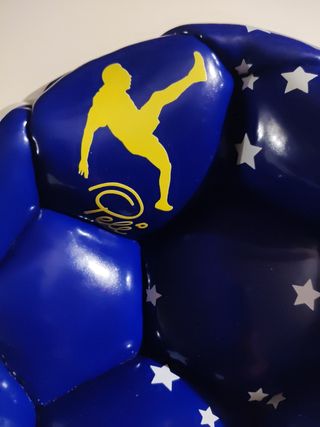 Balón totalmente nuevo de la marca Pelé 