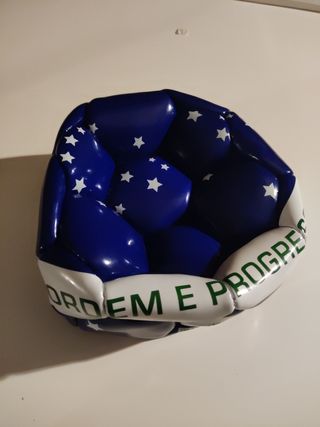 Balón totalmente nuevo de la marca Pelé 