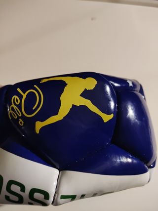 Balón totalmente nuevo de la marca Pelé 