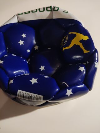 Balón totalmente nuevo de la marca Pelé 