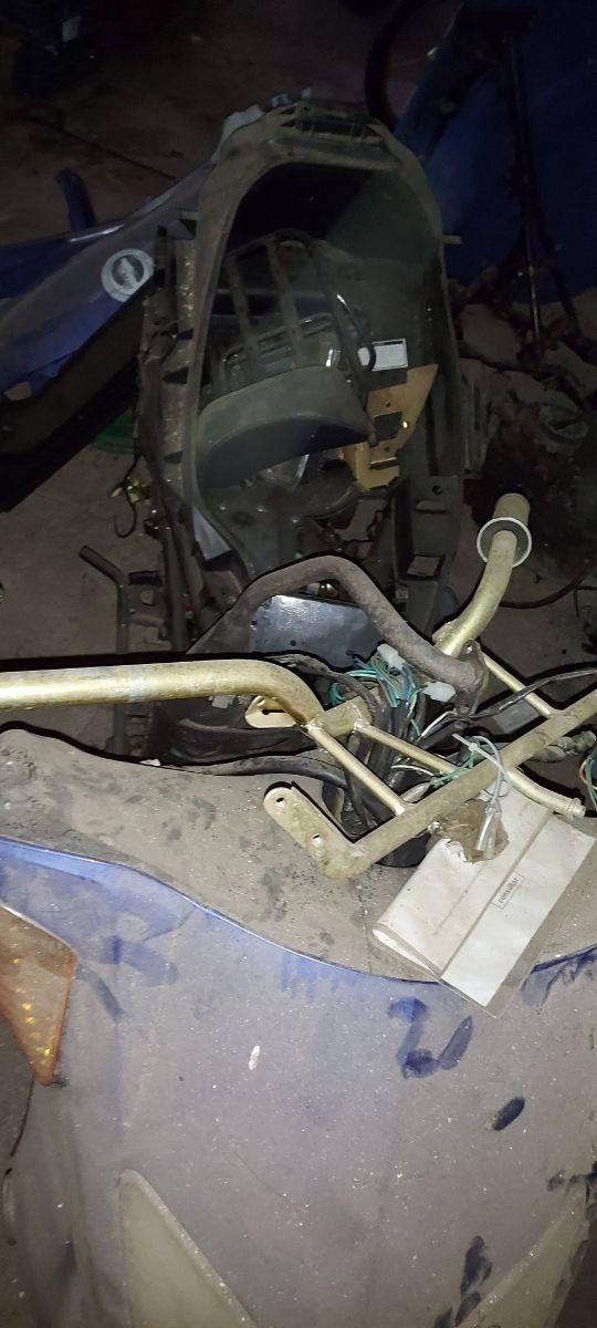 despiece de lifan 125 y otro modelo de 50