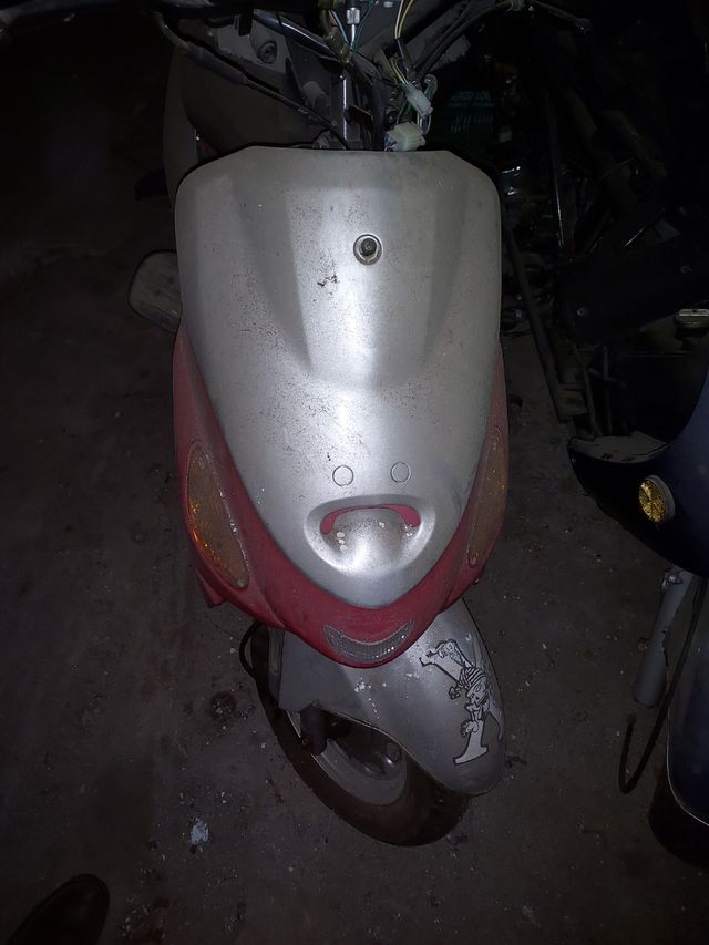despiece de lifan 125 y otro modelo de 50