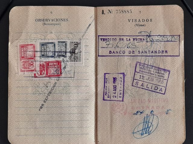 Pasaporte España abril 1965