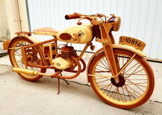 Motos de Madera