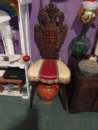 SILLA ANTIGU