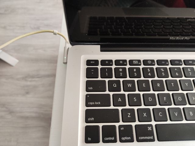 MacBook Pro 2010. 13 pulgadas. Año 2010