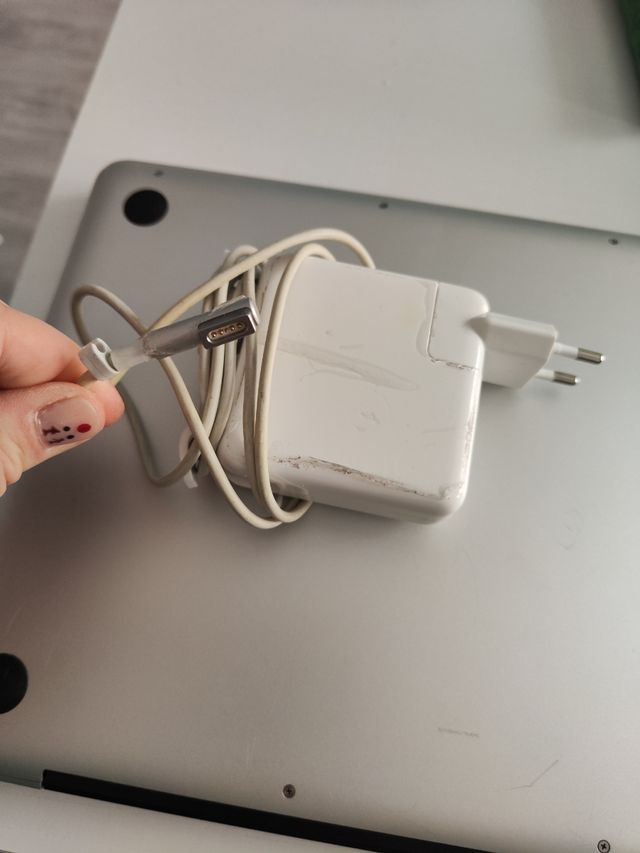 MacBook Pro 2010. 13 pulgadas. Año 2010