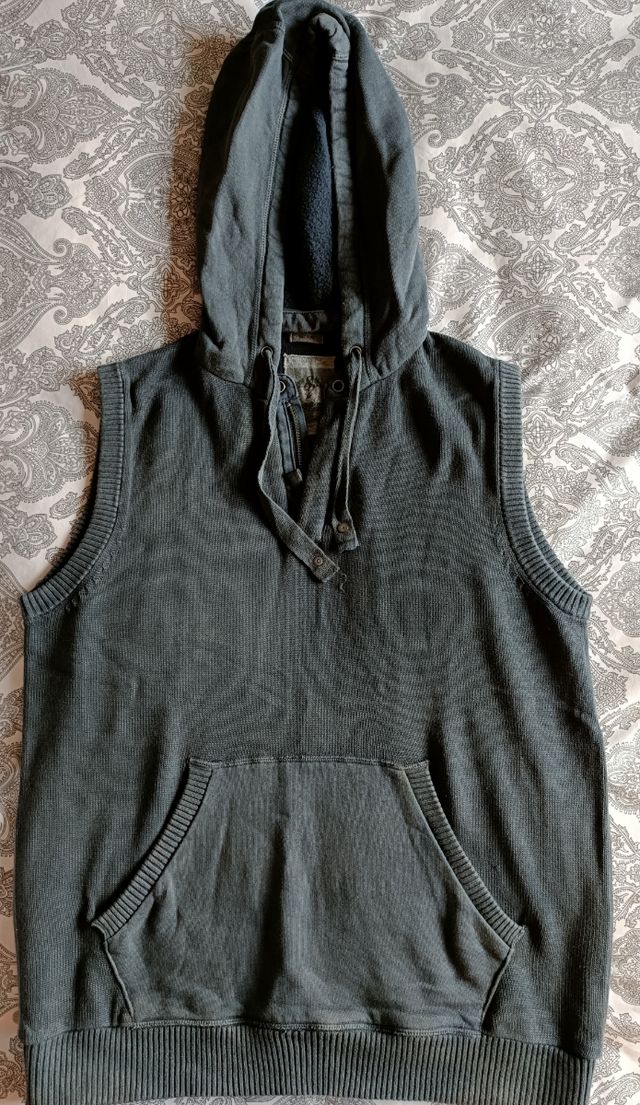 Chaleco con capucha - Talla S