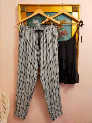 Pantalón de la marca Kocca +50%REBAJA, nuevo