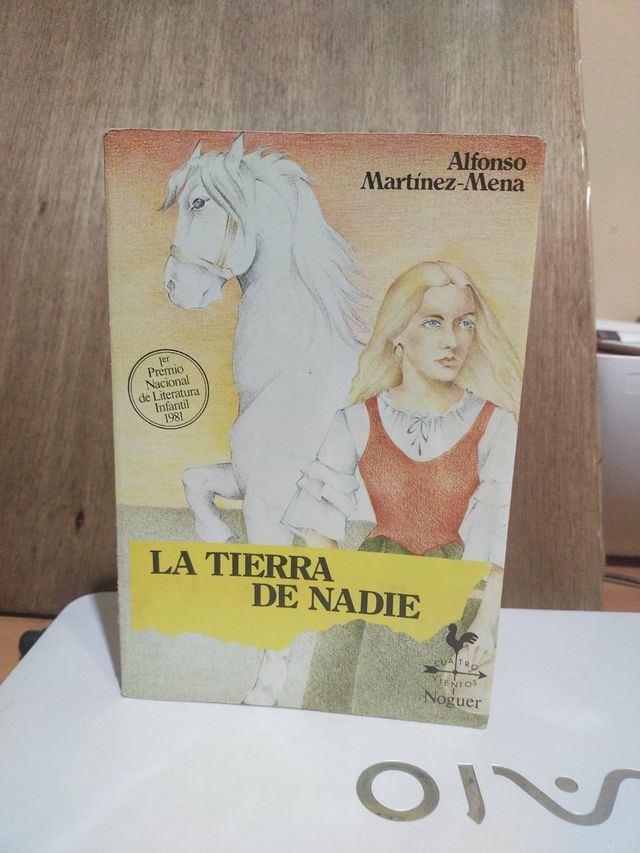 La Tierra de Nadie de Alfonso Martínez Mena