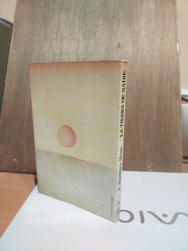 La Tierra de Nadie de Alfonso Martínez Mena