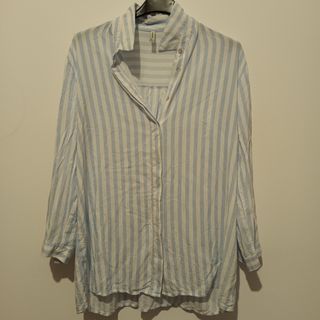 Camisa Stradivarius azul claro