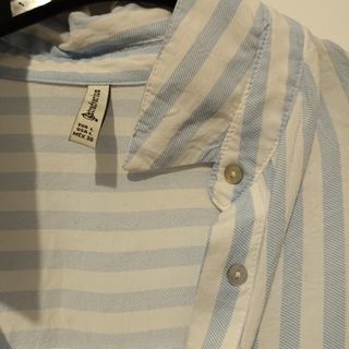 Camisa Stradivarius azul claro