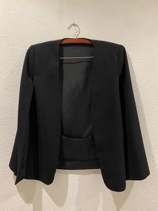 Blazer negra Zara