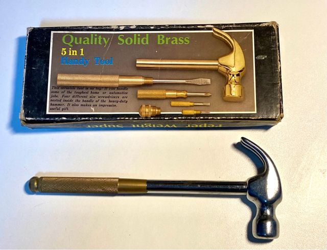 martillo mas 5 destornilladores