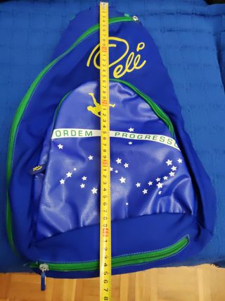 Exclusiva Mochila/Bandolera de Pelé 