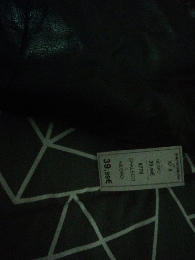 chaleco talla L negro polipiel NUEVO CON ETIQUETA