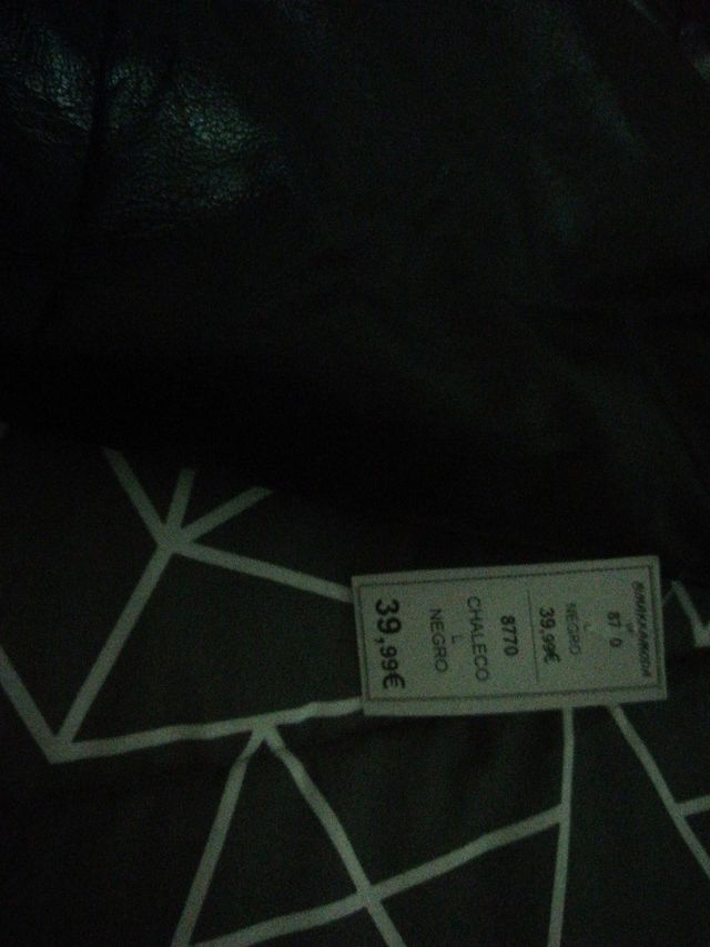 chaleco talla L negro polipiel NUEVO CON ETIQUETA