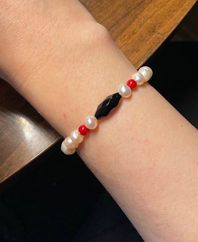 PULSERA Perlas y Ónix. La hay con o sin Coral