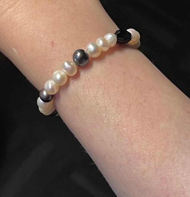 PULSERA Perlas y Ónix. La hay con o sin Coral