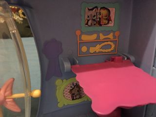 REYES- JUGUETE Little PET PLAYHOUSE.