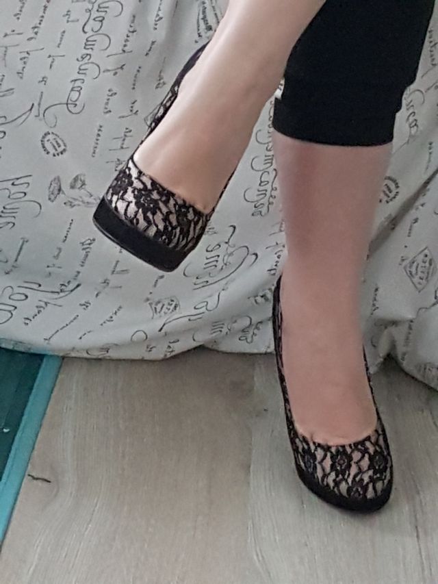 Zapato de tacón encaje negro Talla 40