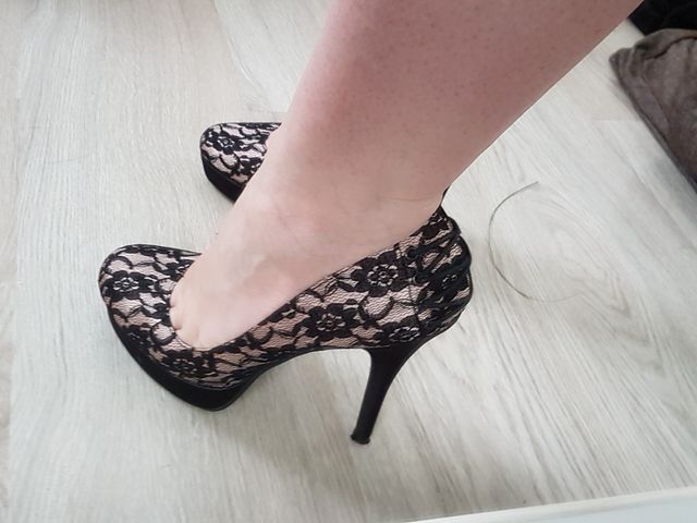 Zapato de tacón encaje negro Talla 40