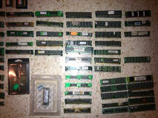 Chips de memoria antiguos DDR1 DDR2 SIMM DIMM