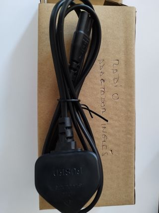 Adaptador AC enchufe inglés 