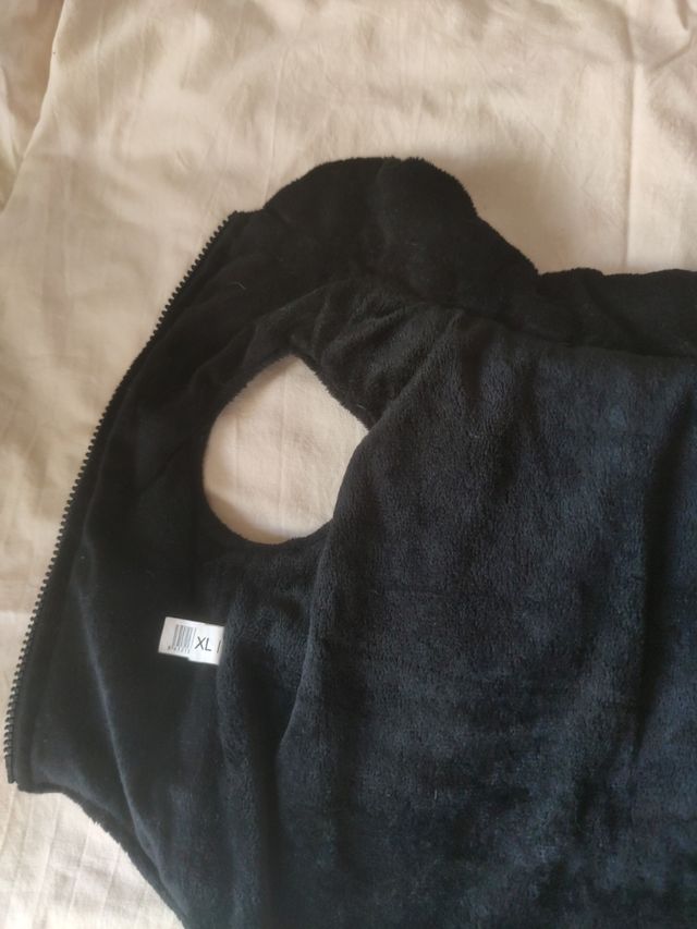 Cappottino medio per cani con imbracatura integrata