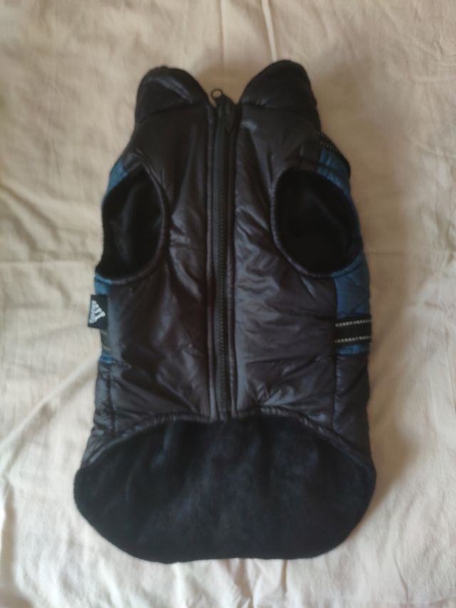 Cappottino medio per cani con imbracatura integrata