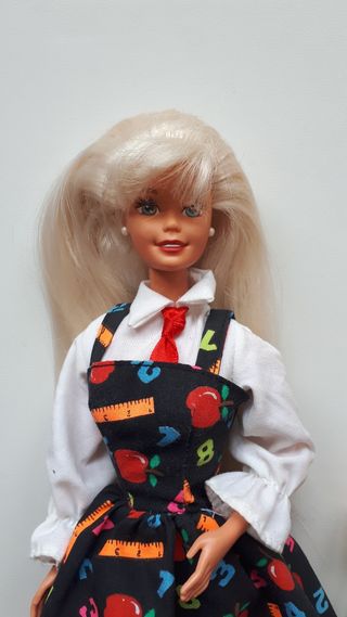 Barbie teacher