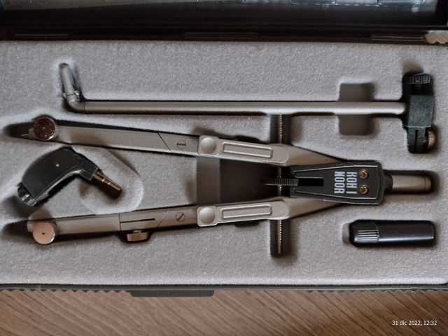 Compasso professionale KOH I NOOR 