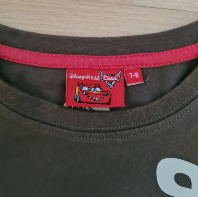 Camiseta Talla 7-8 y gorra Cars 