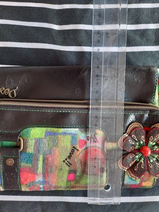 Bolso desigual tipo cartera