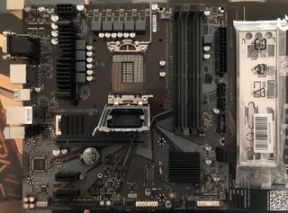 PLACA BASE GIGABYTE B660M DS3H DDR4 Socket 1700