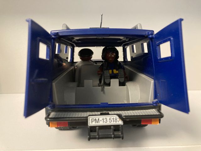 Todoterreno Policía Playmobil