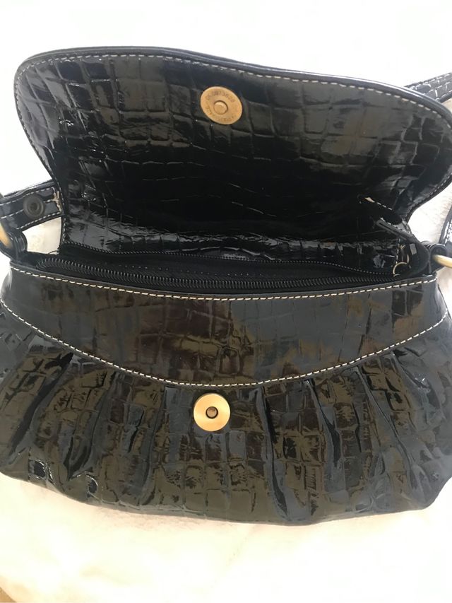 Bolso de fiesta acharolado