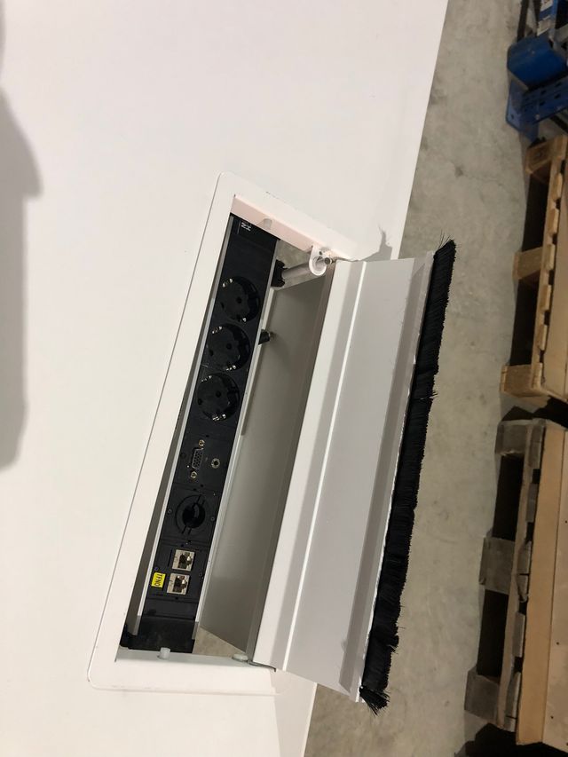 Mesa de oficina plegable con ruedas y pasa cable